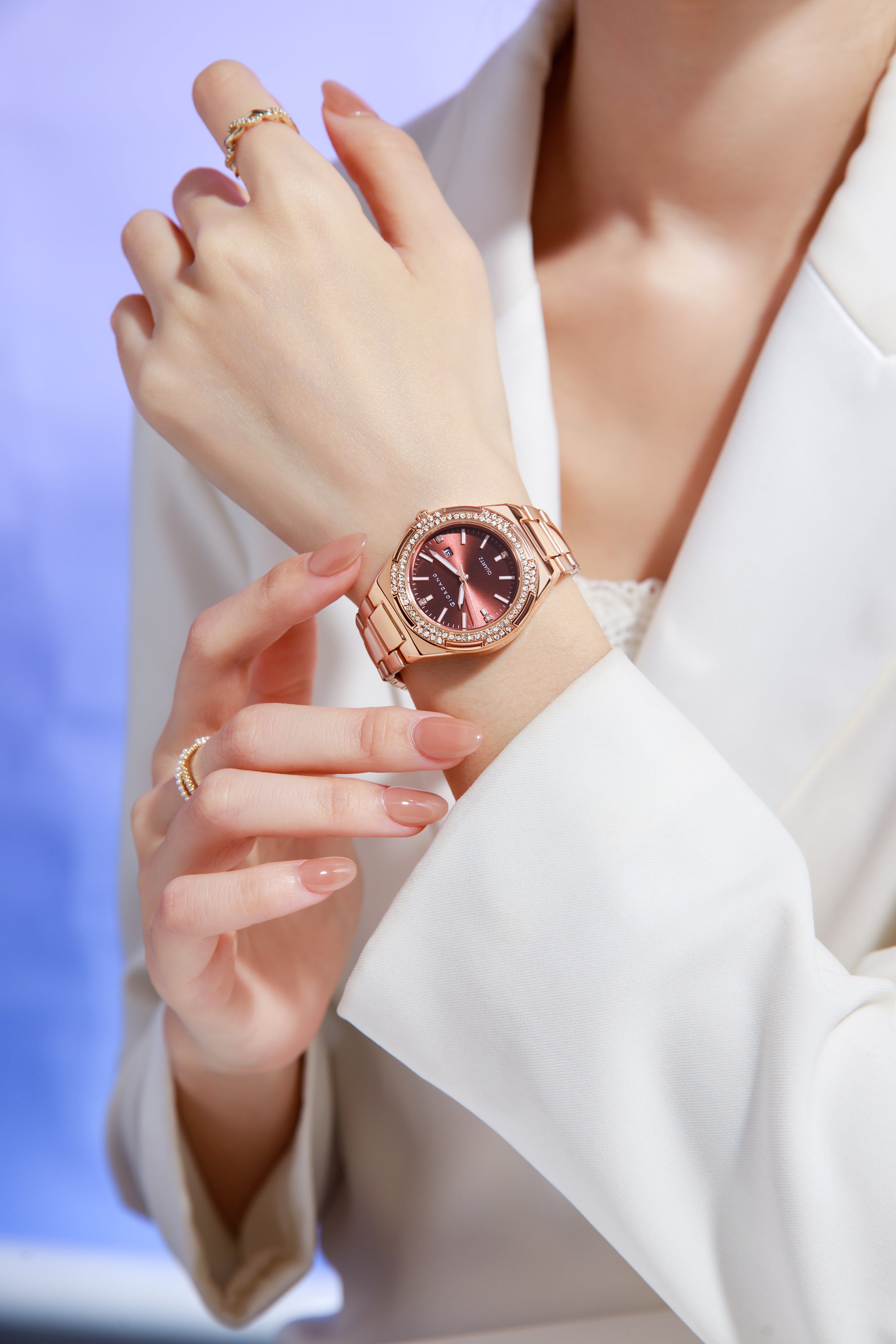 Giordano Analog watch for women with Crystal Bezel, round gloss finish dial, stainless steel strap and date display | GZ-60112-22